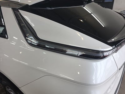 2024 Cadillac LYRIQ Luxury 2