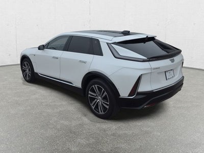 2024 Cadillac LYRIQ Luxury 2