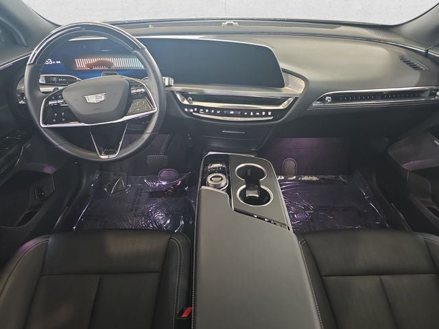 2024 Cadillac LYRIQ Luxury 2