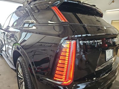 2026 Cadillac ESCALADE IQ Sport