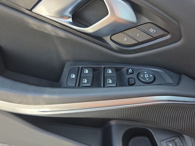 2025 BMW 3 Series 330i xDrive