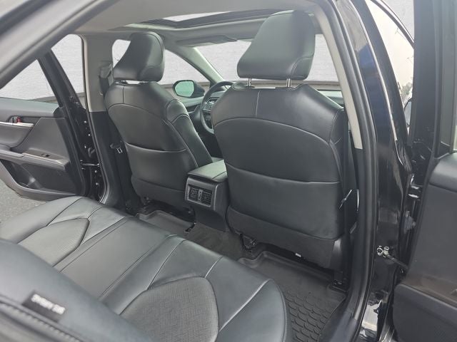 2021 Toyota Camry Hybrid XLE