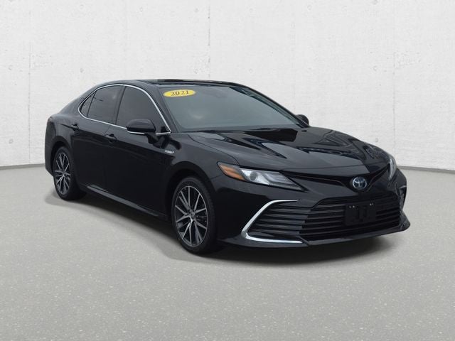 2021 Toyota Camry Hybrid XLE