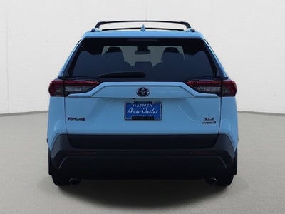 2021 Toyota RAV4 Hybrid XLE