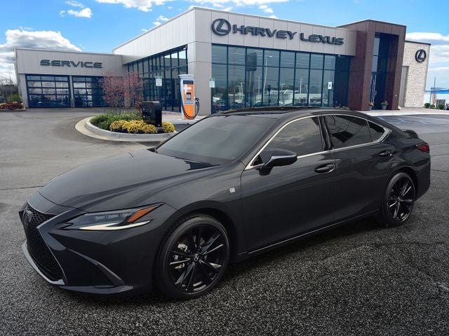 2024 Lexus ES 300h F SPORT Handling