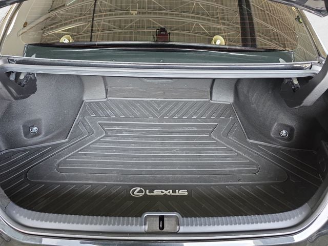 2024 Lexus ES 300h F SPORT Handling