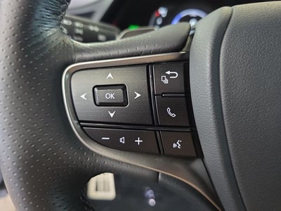 2024 Lexus ES 300h F SPORT Handling