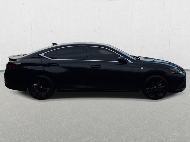 2024 Lexus ES 300h F SPORT Handling