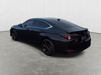 2024 Lexus ES 300h F SPORT Handling