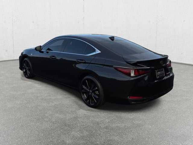 2024 Lexus ES 300h F SPORT Handling