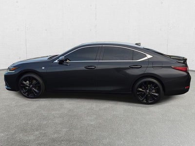 2024 Lexus ES 300h F SPORT Handling
