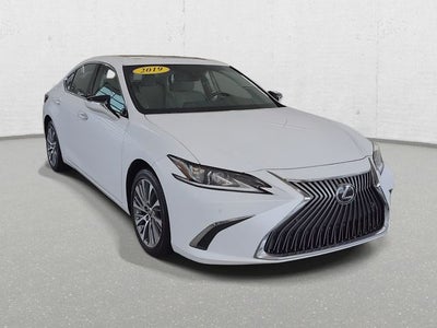 2019 Lexus ES 
