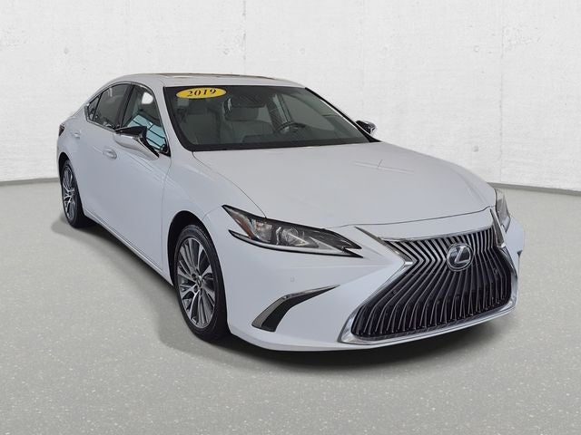 2019 Lexus ES 