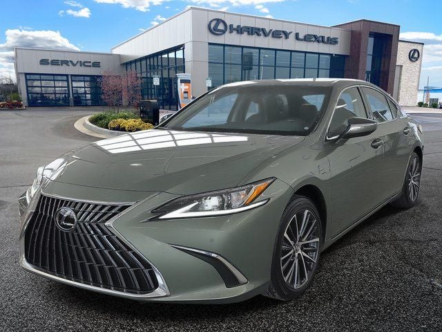 2025 Lexus ES 300h