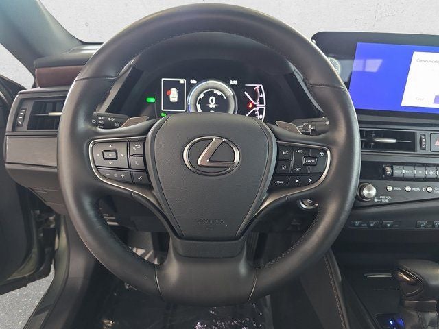 2025 Lexus ES 300h