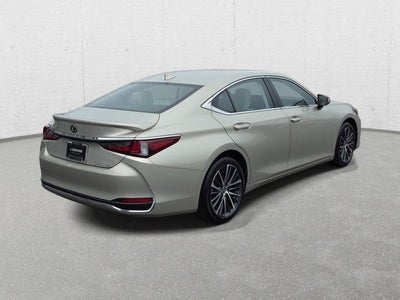 2025 Lexus ES 300h