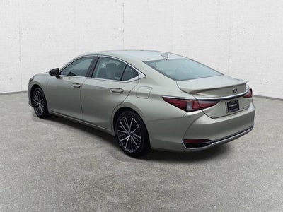 2025 Lexus ES 300h