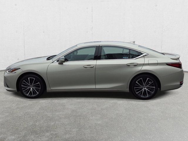2025 Lexus ES 300h