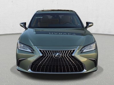 2025 Lexus ES 300h