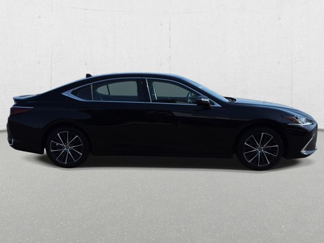 2025 Lexus ES 300h