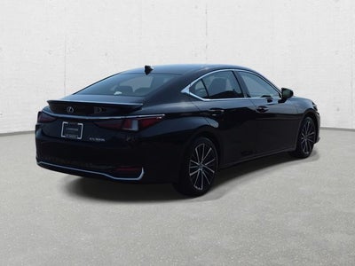 2025 Lexus ES 300h
