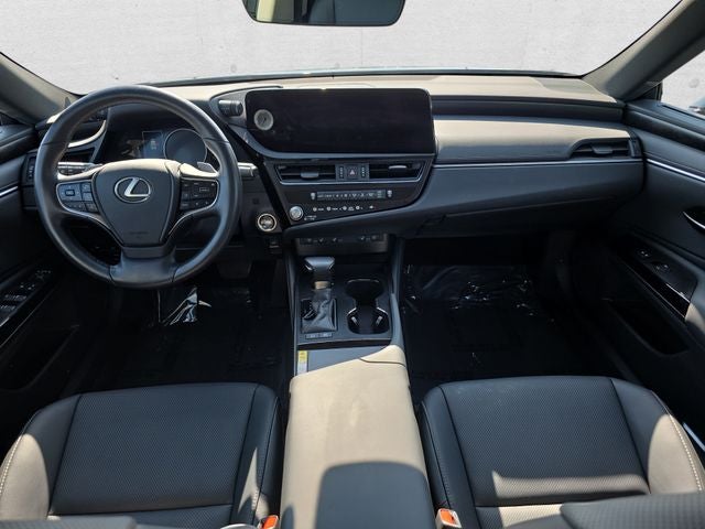 2025 Lexus ES 300h