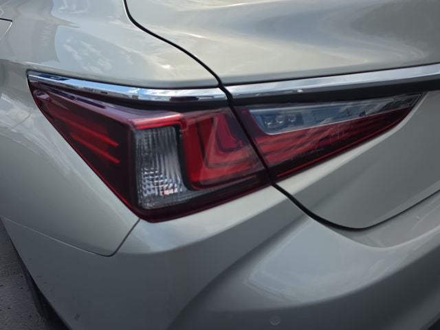 2023 Lexus ES 350