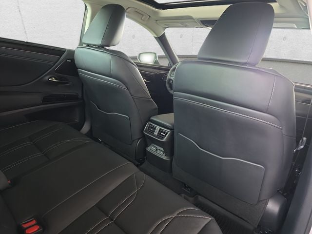 2024 Lexus ES 300h Ultra Luxury