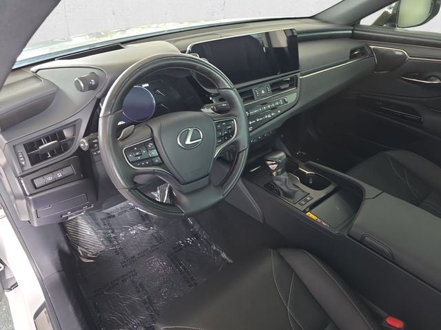 2024 Lexus ES 300h Ultra Luxury