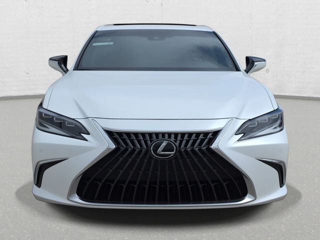 2024 Lexus ES 300h Ultra Luxury