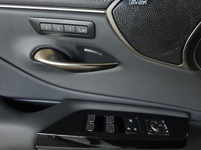 2024 Lexus ES 300h Ultra Luxury