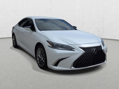 2024 Lexus ES 300h Ultra Luxury