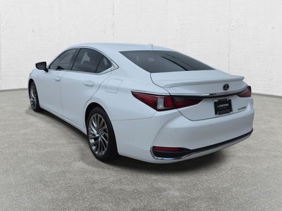 2024 Lexus ES 300h Ultra Luxury