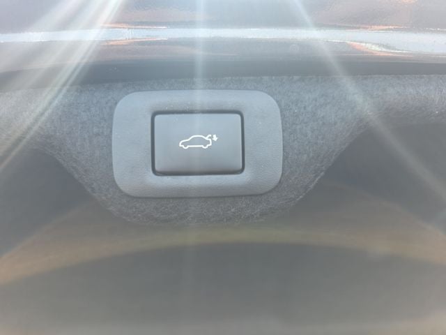 2025 Lexus ES 300h Ultra Luxury