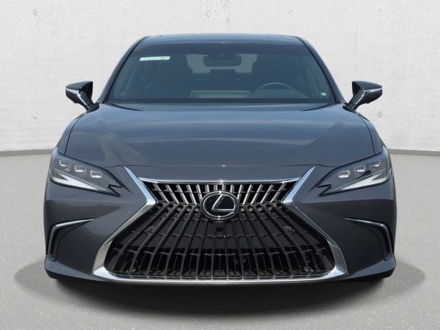 2025 Lexus ES 300h Ultra Luxury