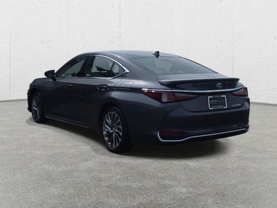 2025 Lexus ES 300h Ultra Luxury