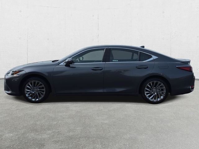 2025 Lexus ES 300h Ultra Luxury