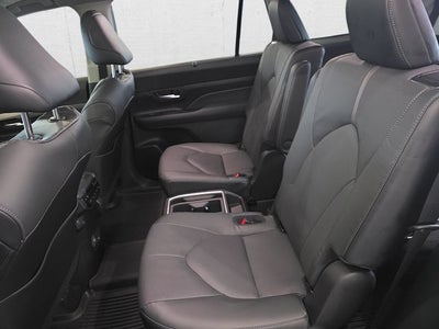 2025 Toyota Grand Highlander Platinum
