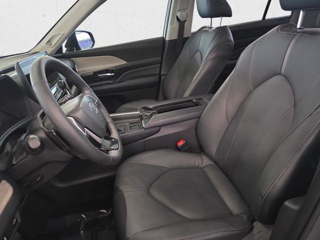 2025 Toyota Grand Highlander Platinum