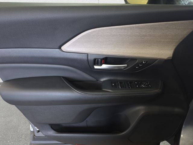 2025 Toyota Grand Highlander Platinum