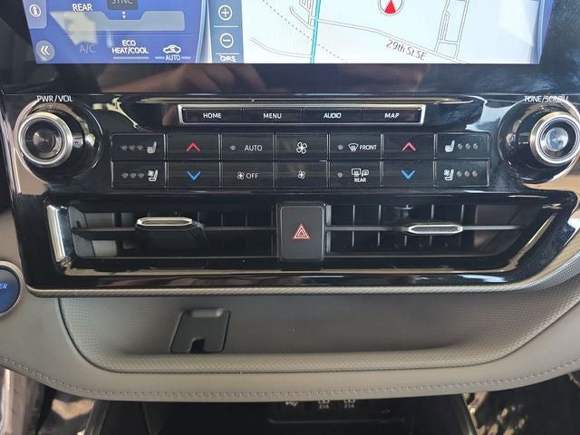 2021 Toyota Highlander Hybrid Platinum