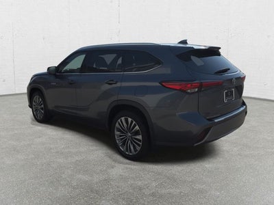 2021 Toyota Highlander Hybrid Platinum