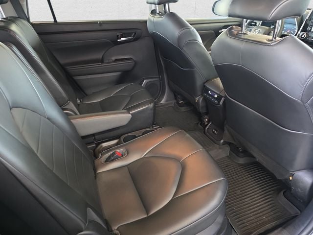 2020 Toyota Highlander Hybrid XLE