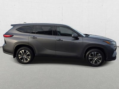 2020 Toyota Highlander Hybrid XLE