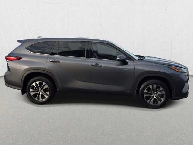 2020 Toyota Highlander Hybrid XLE