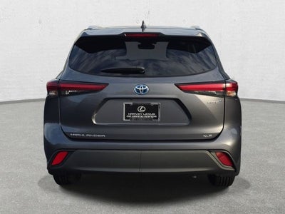 2020 Toyota Highlander Hybrid XLE
