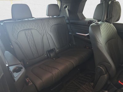 2022 BMW X7 xDrive40i