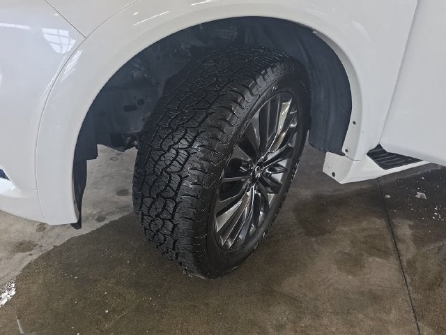 2024 INFINITI QX80 Sensory
