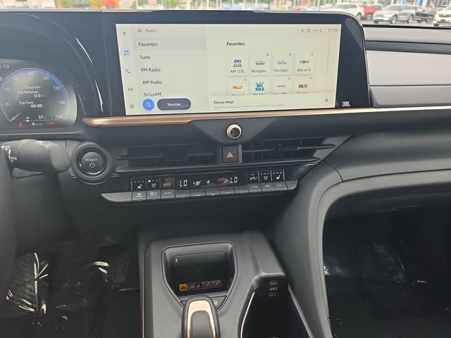 2023 Toyota Crown Platinum