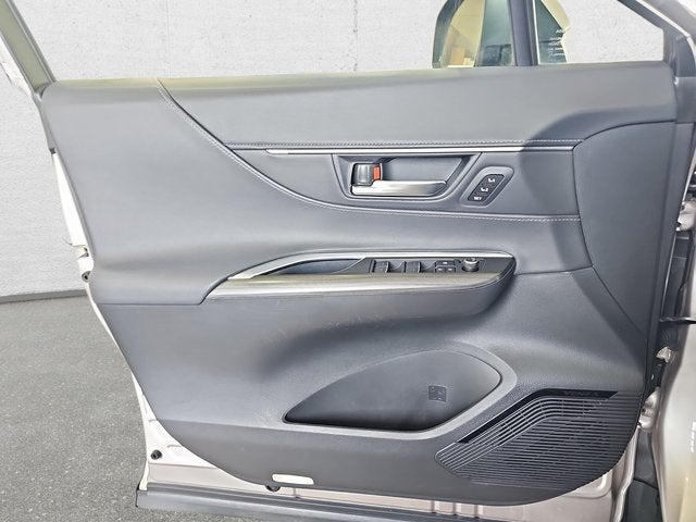 2021 Toyota Venza Base